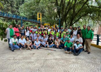 Viaje de estudios a Perú para conocer iniciativas de desarrollo alternativo