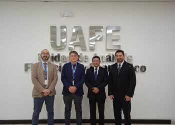 Open source intelligence to fight drug trafficking