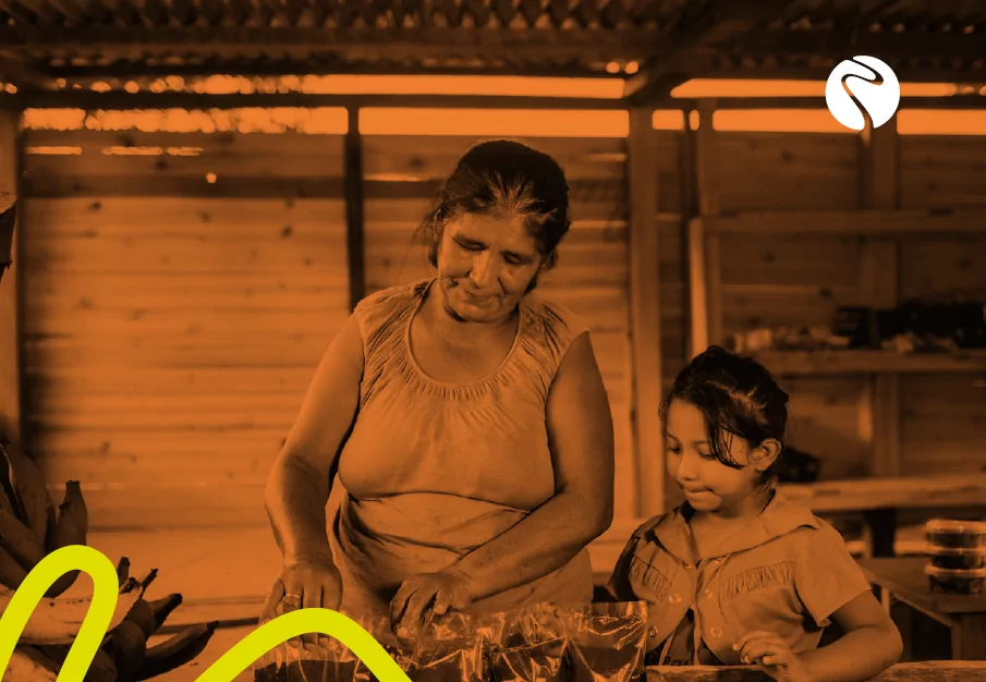 mujer y niña con cacao