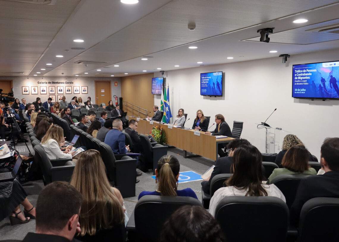 Seminario internacional que conmemoró también el primer aniversario de la creación de la Unidad Nacional contra la Trata Internacional de Personas y el Tráfico Ilícito de Migrantes (UNTC).